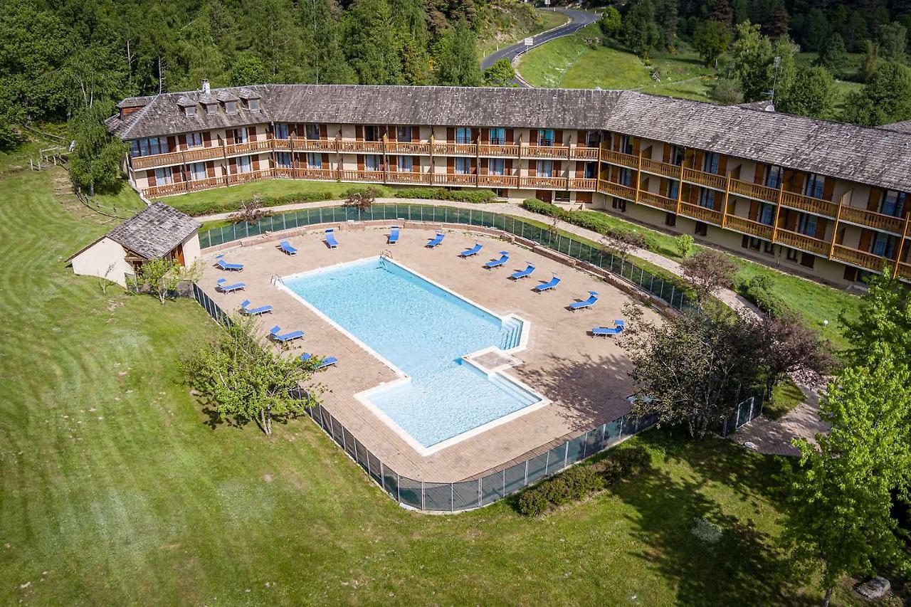 Les Hameaux De Lozere Sure Hotel Collection By Best Western Fournels Exteriör bild